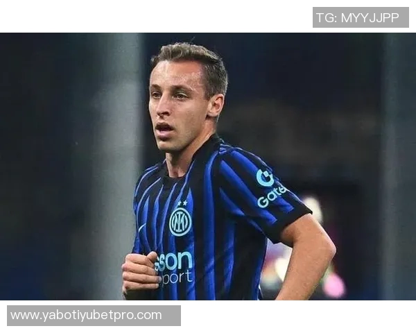 阿达尼称泽林斯基为现代中场球员弗拉泰西在国米面临位置困境